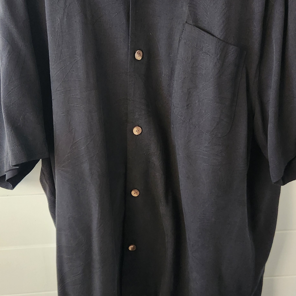 Tommy Bahama Black Casual Button Down Shirt